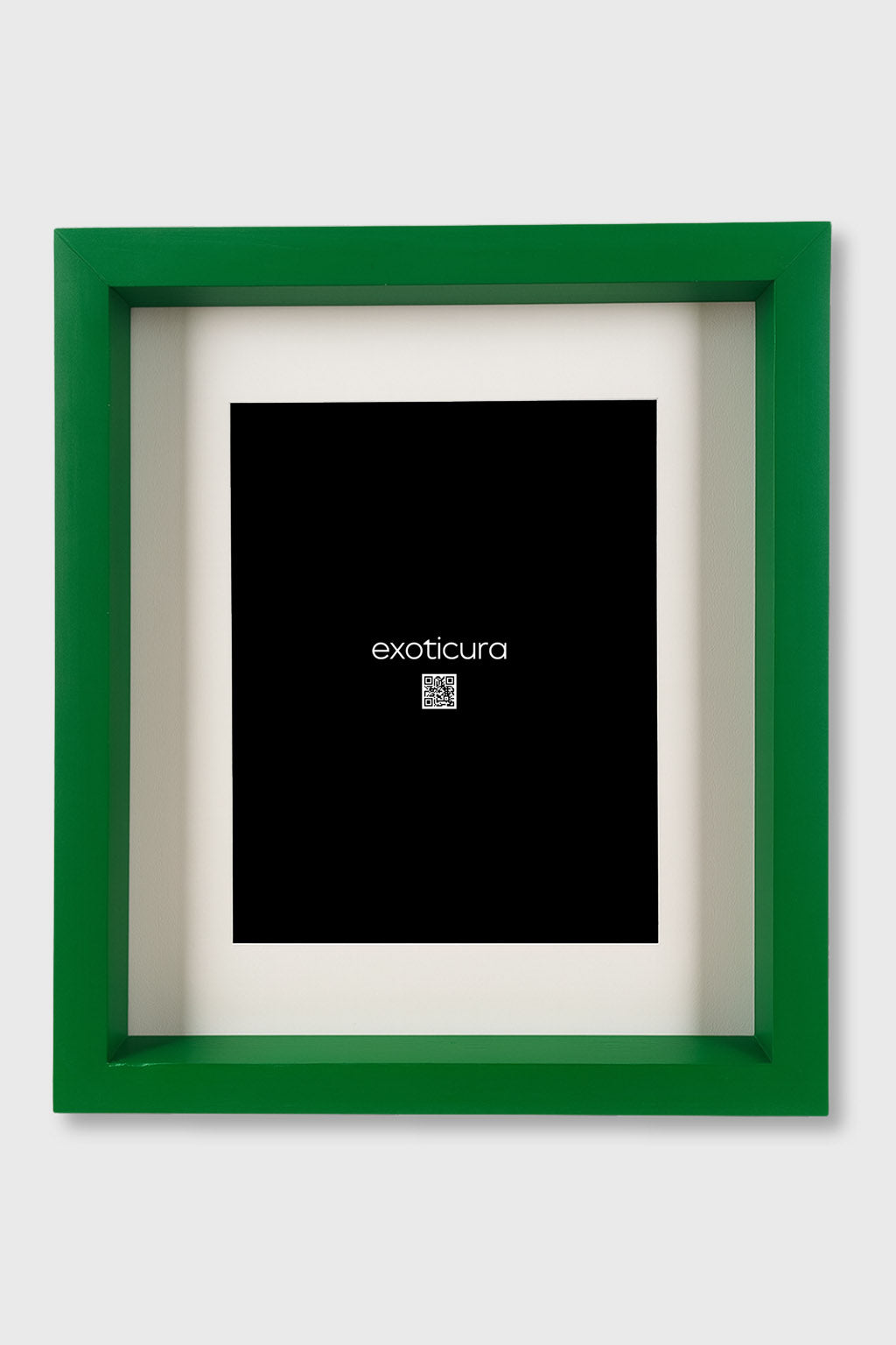 Handcrafted green wooden photo frame – Exoticura India