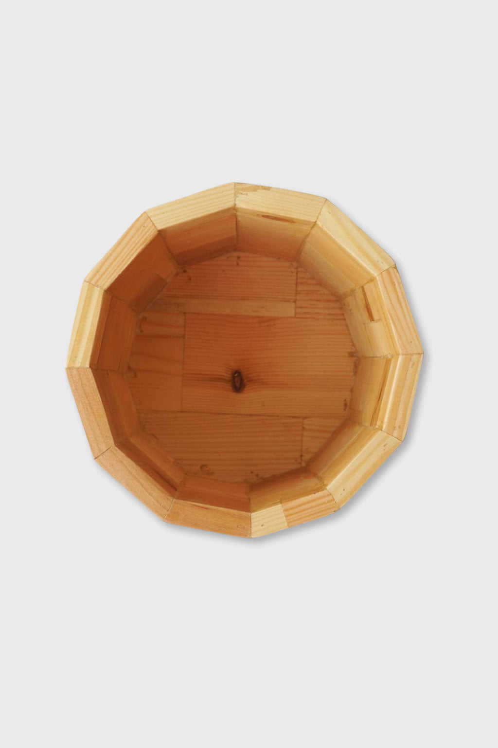 Durable Eco-friendly round wooden planter – Exoticura India